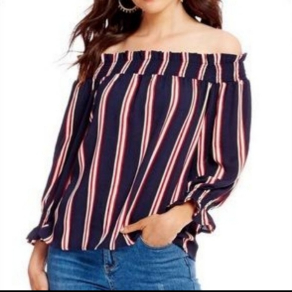 🎉 Gianni Bini striped off the shoulder top